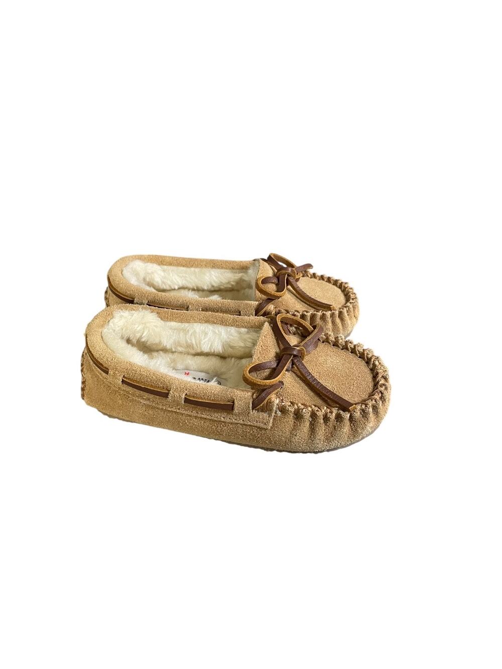 Minnetonka Toddler Tan Leather Moccasin Slippers With Faux Fur Lining Size-7